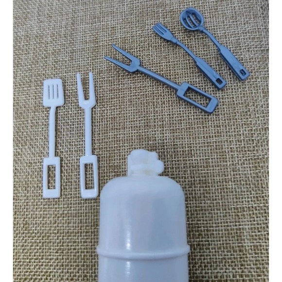 Vintage Barbie Beach Blast 1988 Replacement Grill Accessories White Silver Tank - Picture 4 of 7